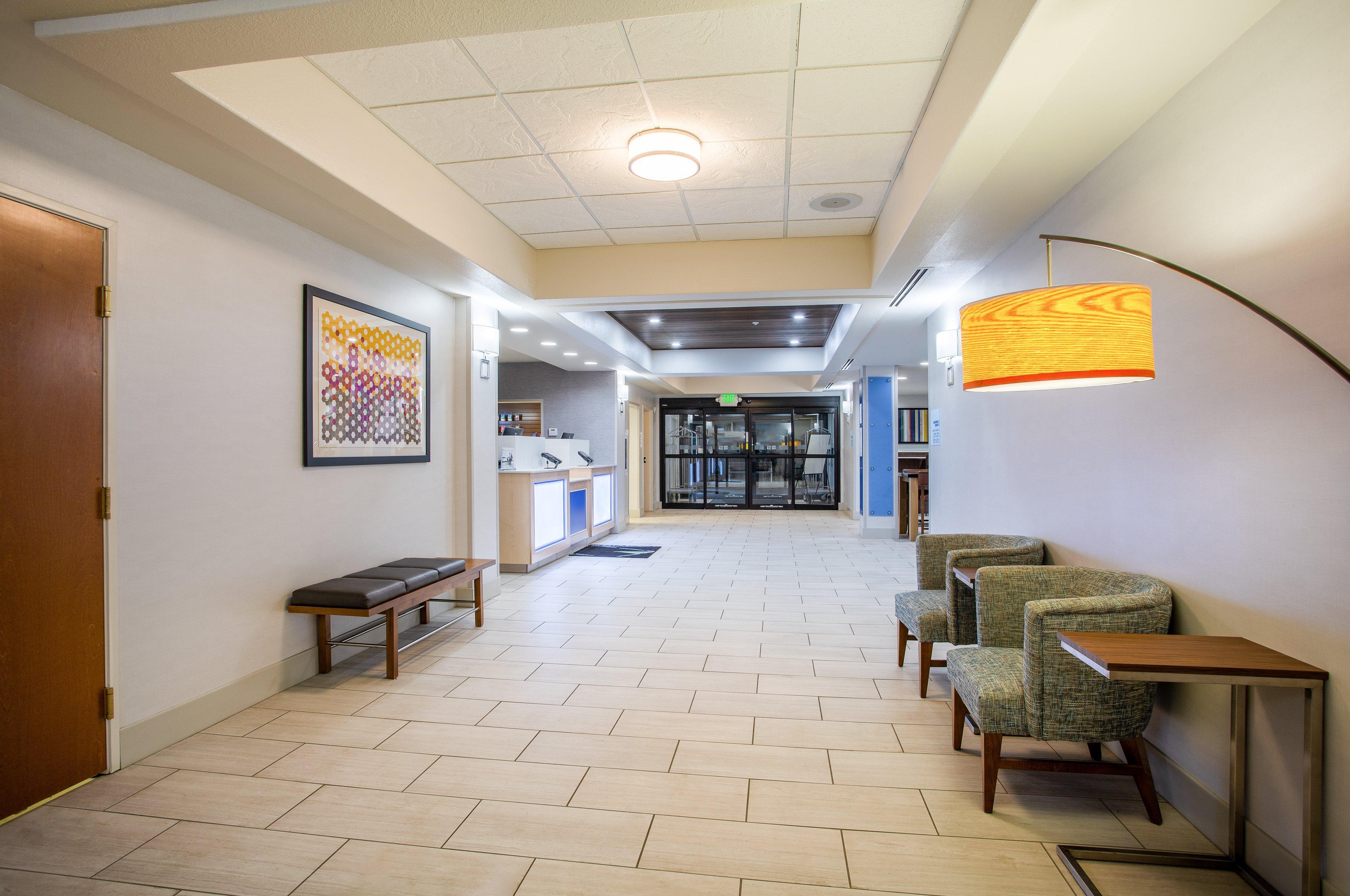 Holiday Inn Express Hotel & Suites Lewisburg By Ihg מראה חיצוני תמונה