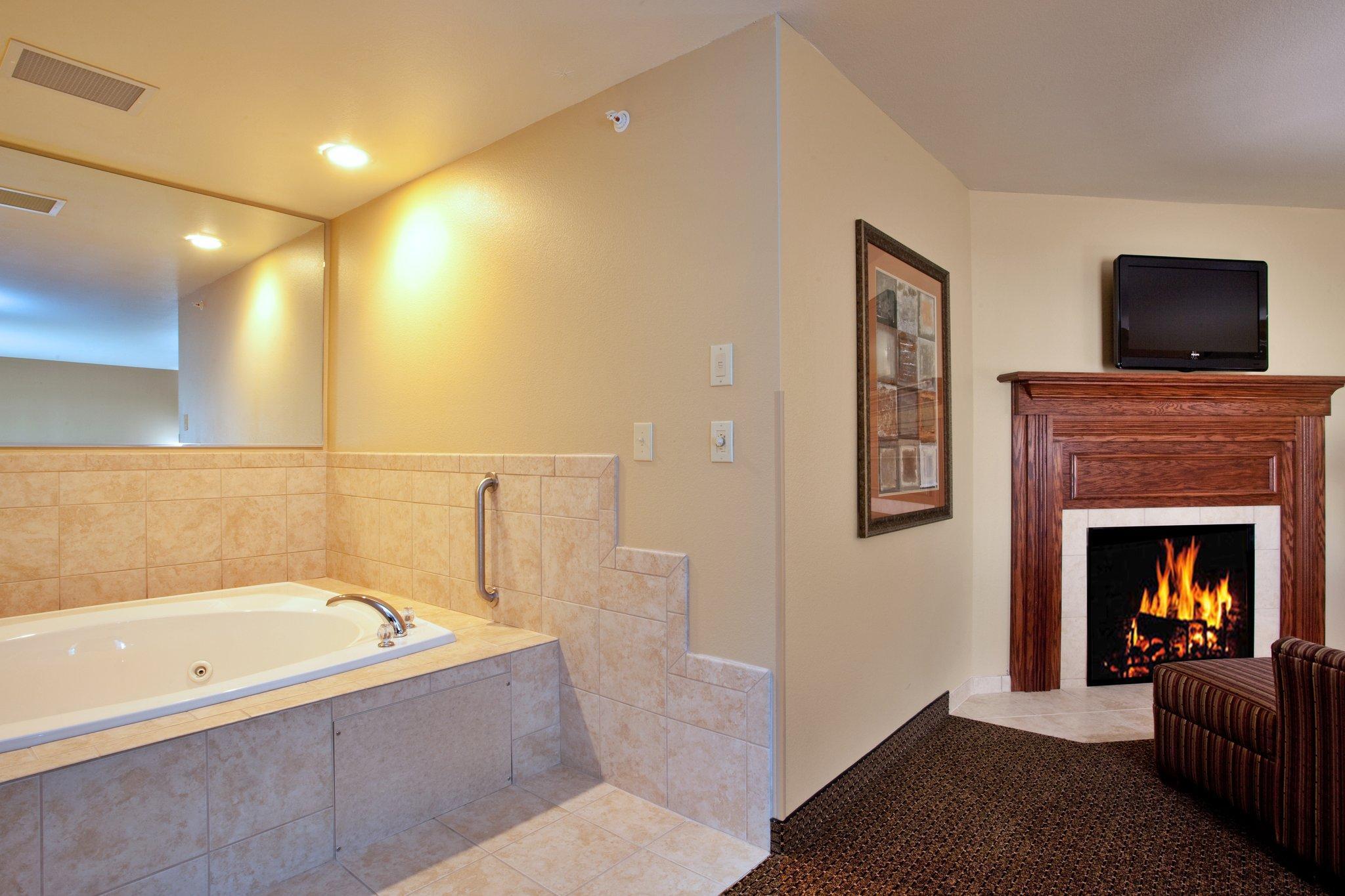 Holiday Inn Express Hotel & Suites Lewisburg By Ihg מראה חיצוני תמונה