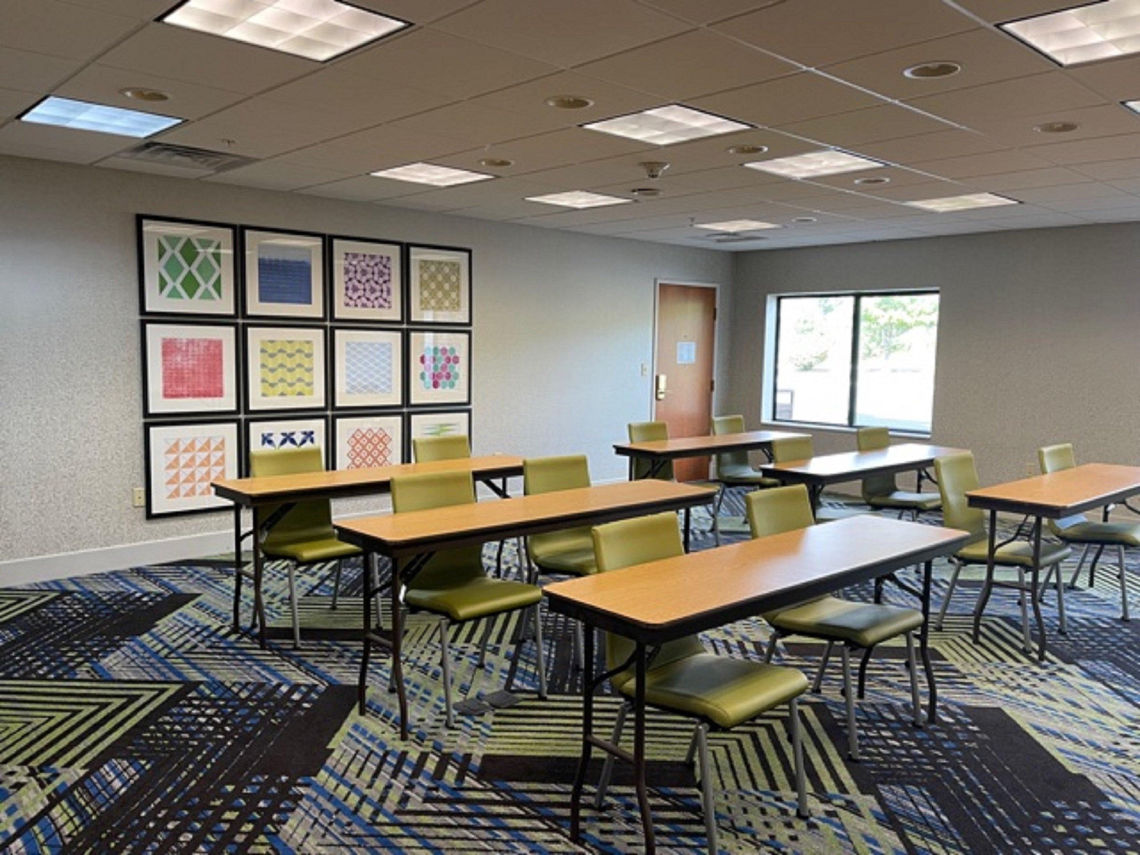 Holiday Inn Express Hotel & Suites Lewisburg By Ihg מראה חיצוני תמונה